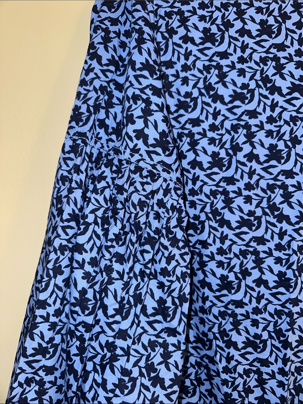 Blue Floral Tie-Neck Blouse - Picture 4 of 6